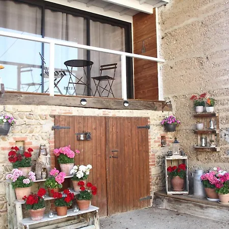 Appartement Le Grenier à Savas-Mepin Extérieur photo
