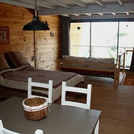 Appartement Le Grenier à Savas-Mepin Extérieur photo